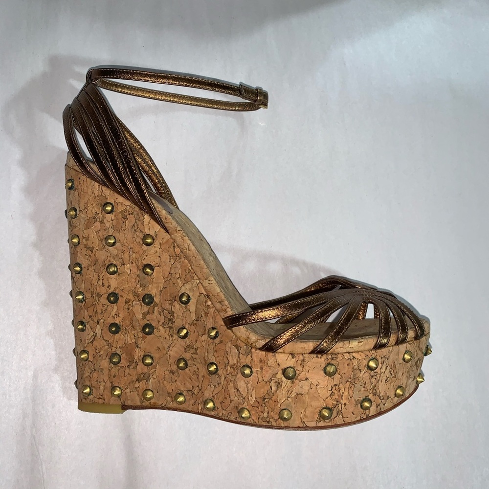 👋🏾SOLD👋🏾GUCCI size 39.5 strappy CORK platform WEDGE heels